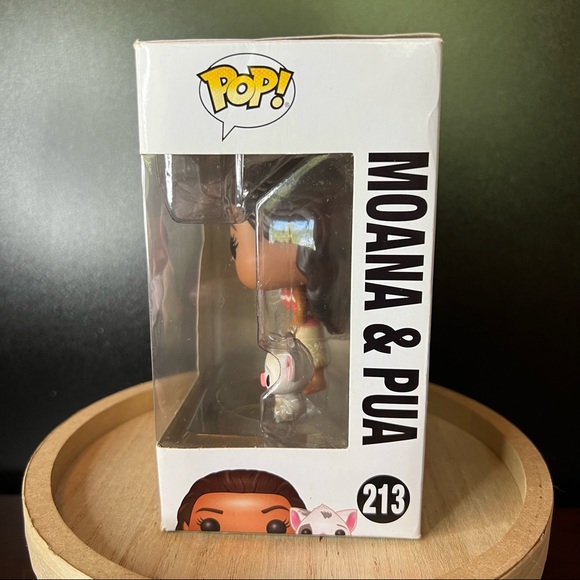 Funky Pop: Moana and Pua #213 - Picture 2 of 5